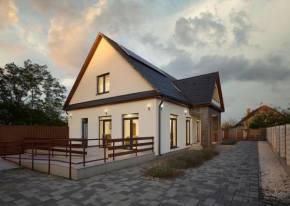Silver Cottage